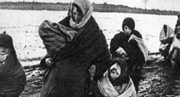 ПОСЛЕ ВОЗВРАЩЕНИЯ ИЗ ДЕПОРТАЦИИ ЖИЛИ В ПОДЗЕМНЫХ ГАЛЕРЕЯХ…