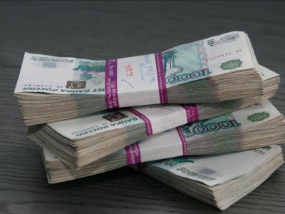 Ветеранам ВОВ вручили ключи от квартир и по миллиону рублей