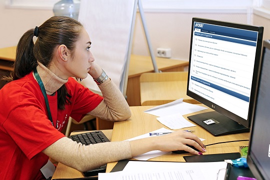 Студентам российских вузов пообещали отменить дистанционку