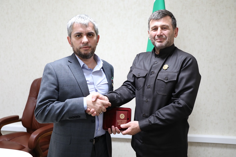 Языковедам вручили ордена