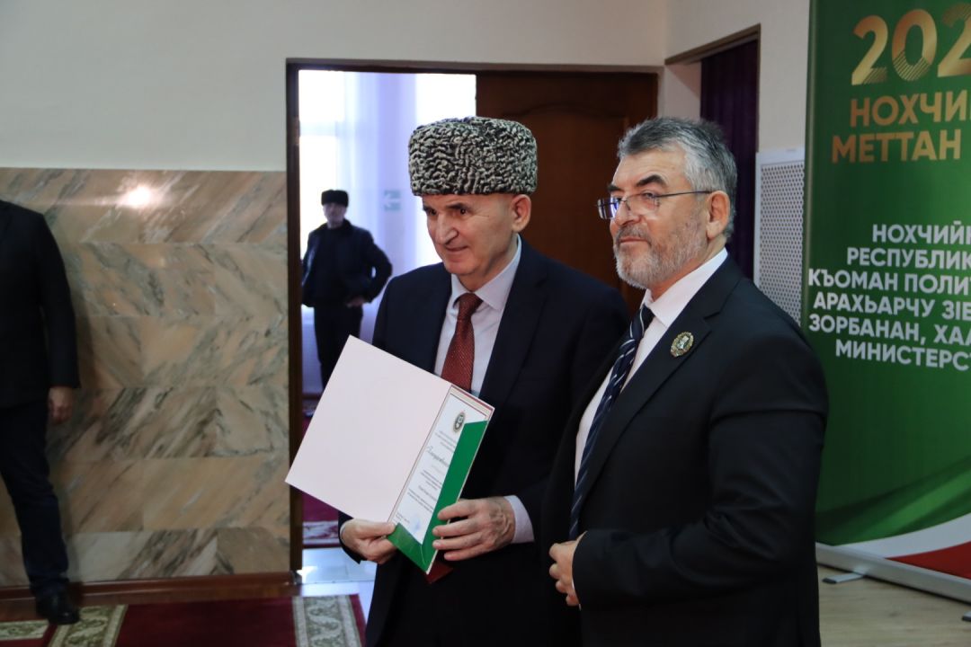 Исмаил Мунаев выпустил девятый том сборника чеченского фольклора