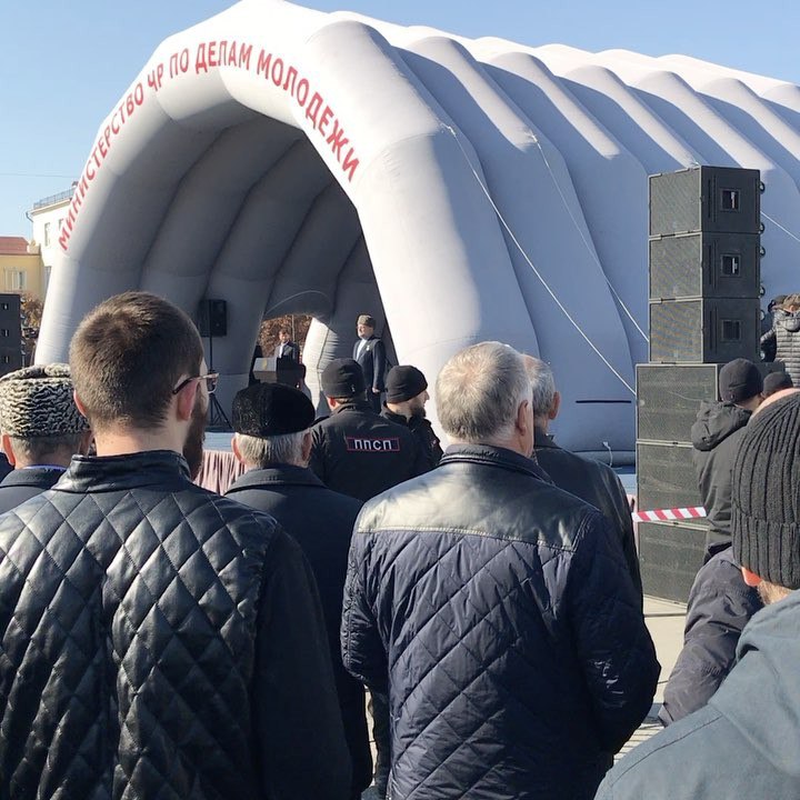 На праздничном митинге-концерте приуроченного ко Дню Единени