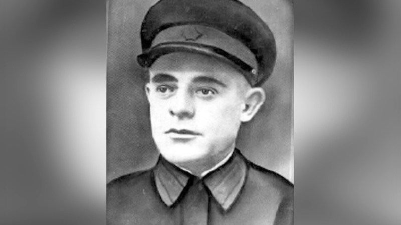 Амаев Махмуд Мутиевич Родился в селении Химой Шаройского рай