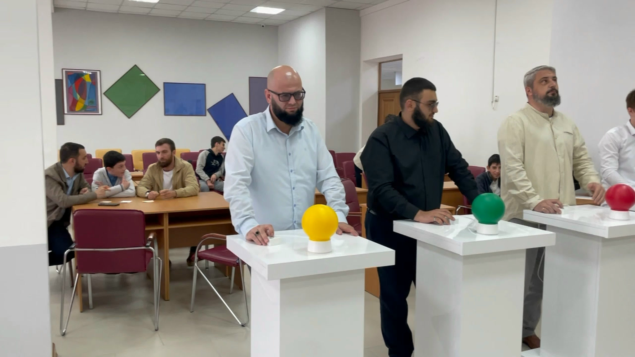 ГОСПОДА ИНТЕЛЛЕКТУАЛЫ, «ХАМСА»!