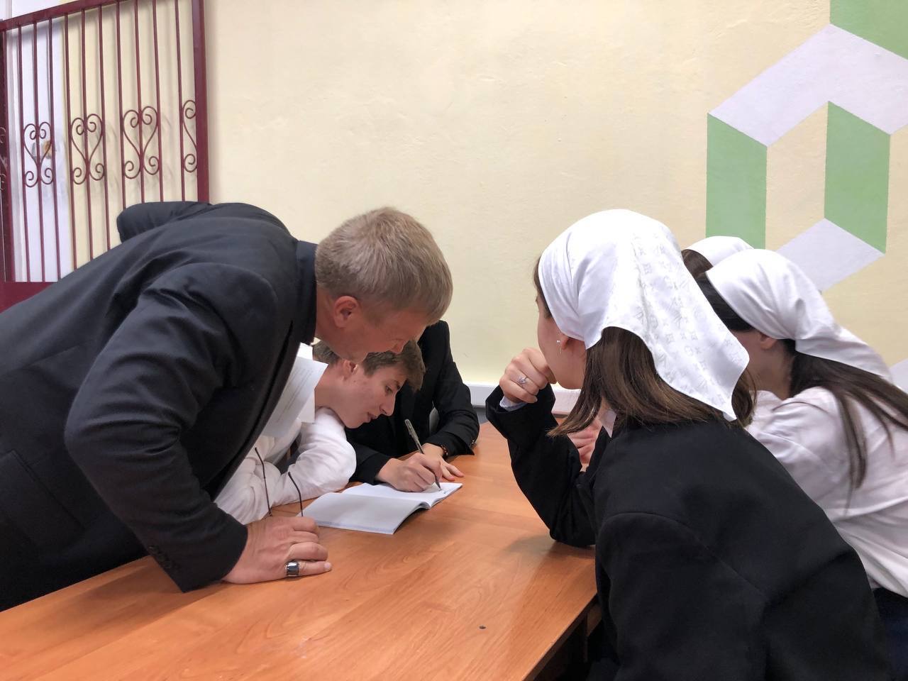 Друзья, сегодня 04 октября 2022 года с президентом Интеллек