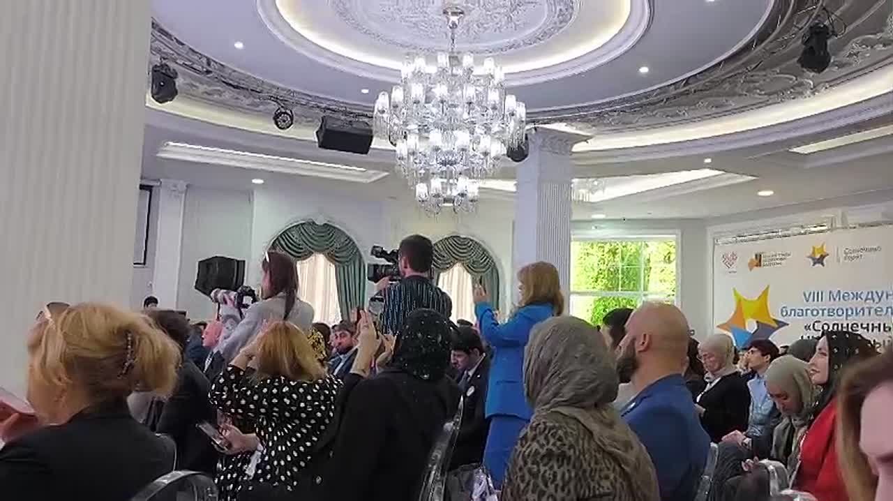 На сегодняшнем пленарном заседании VIII Международного благо
