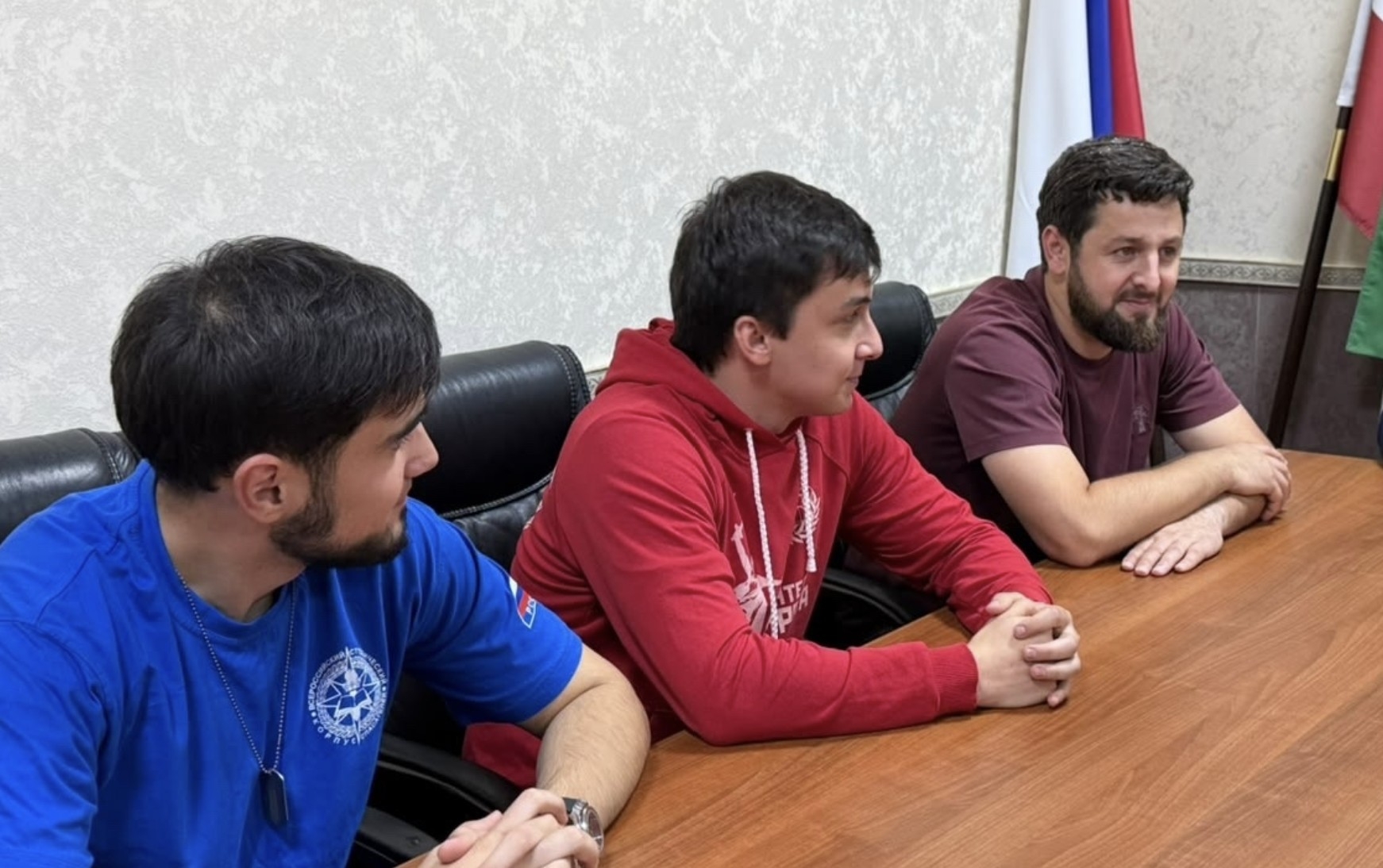 Ахтаханов провёл встречу с руководителями молодёжных организаций