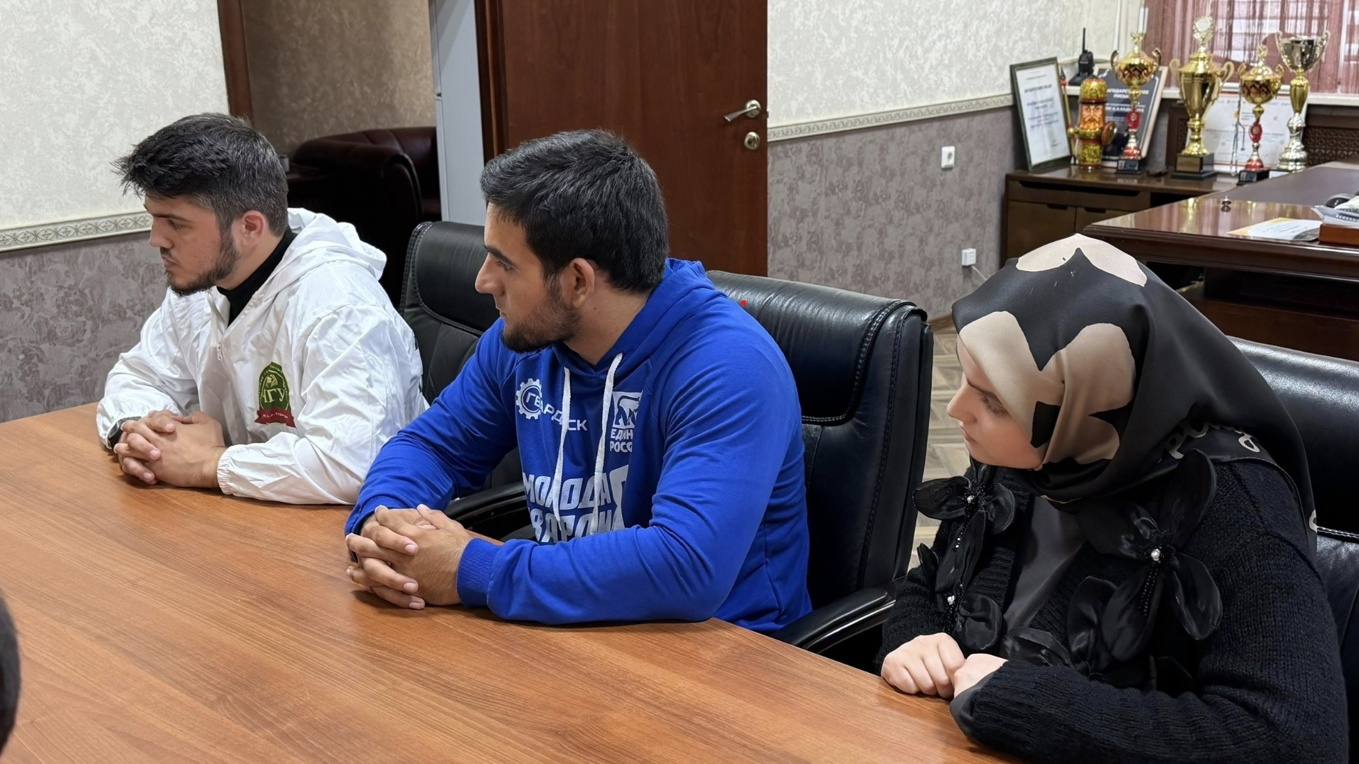 Ахтаханов провёл встречу с руководителями молодёжных организаций